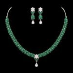 parure Émeraude royale – collier double rang & boucles d'oreilles pendantes cristal